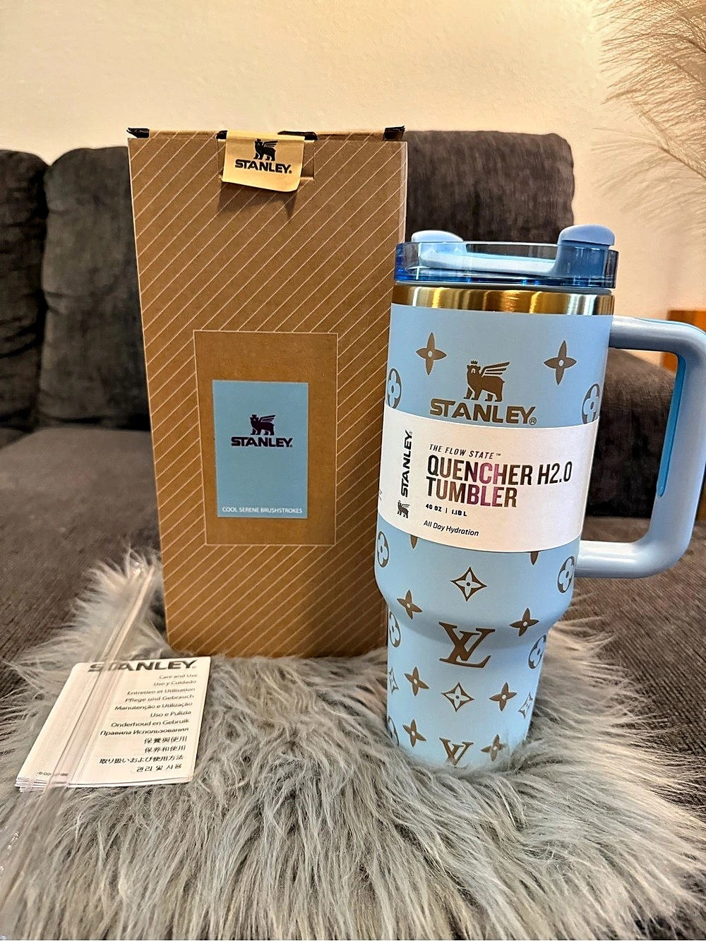 Stanley The Quencher H2.0 FlowState Tumbler 40 oz Blue & Gold